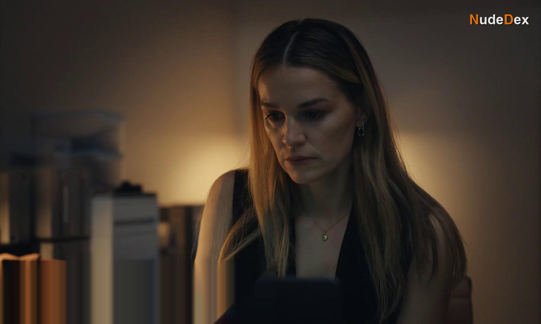 Laura Gordon in Watching You, photo 4