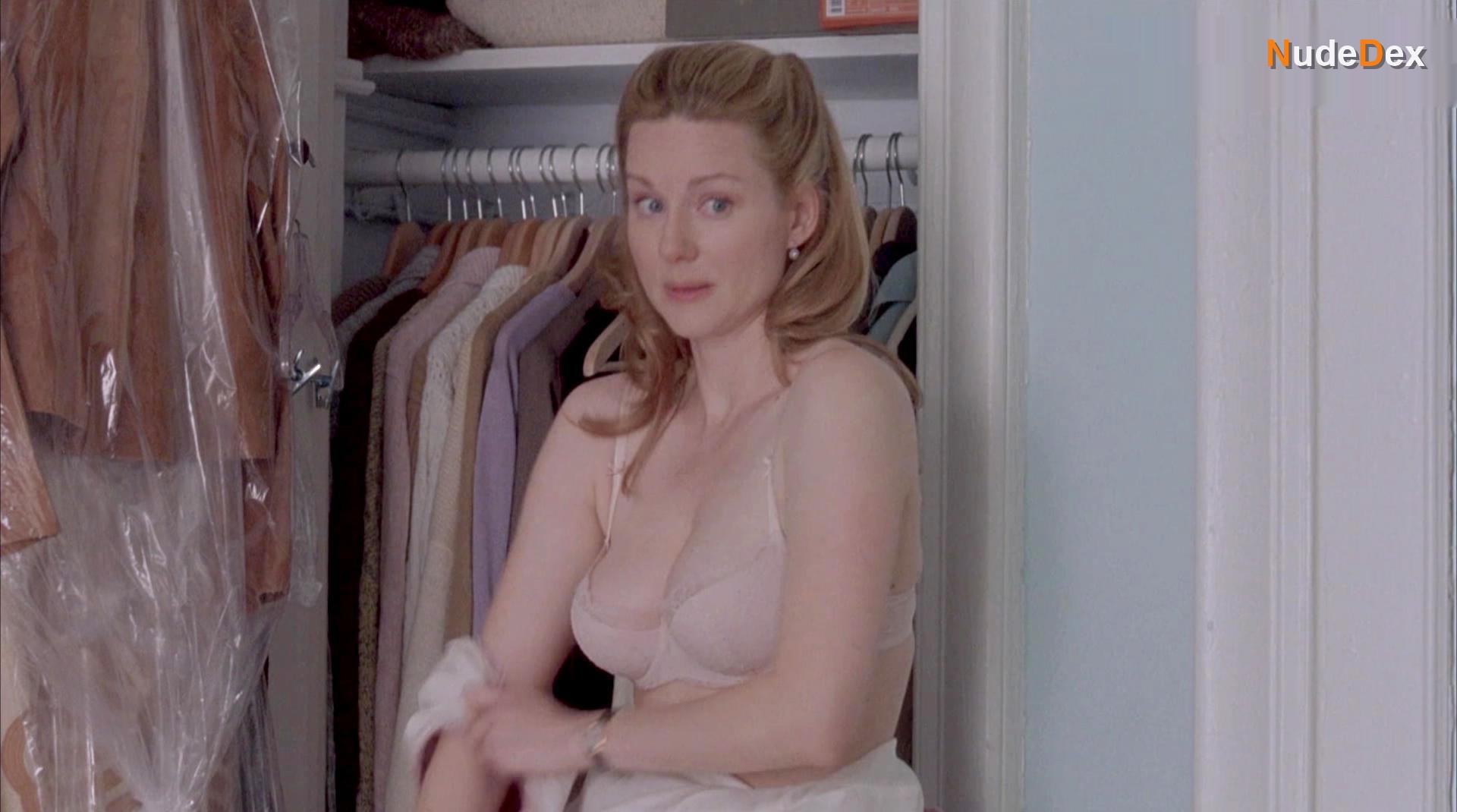 Laura Linney in P S, photo 2