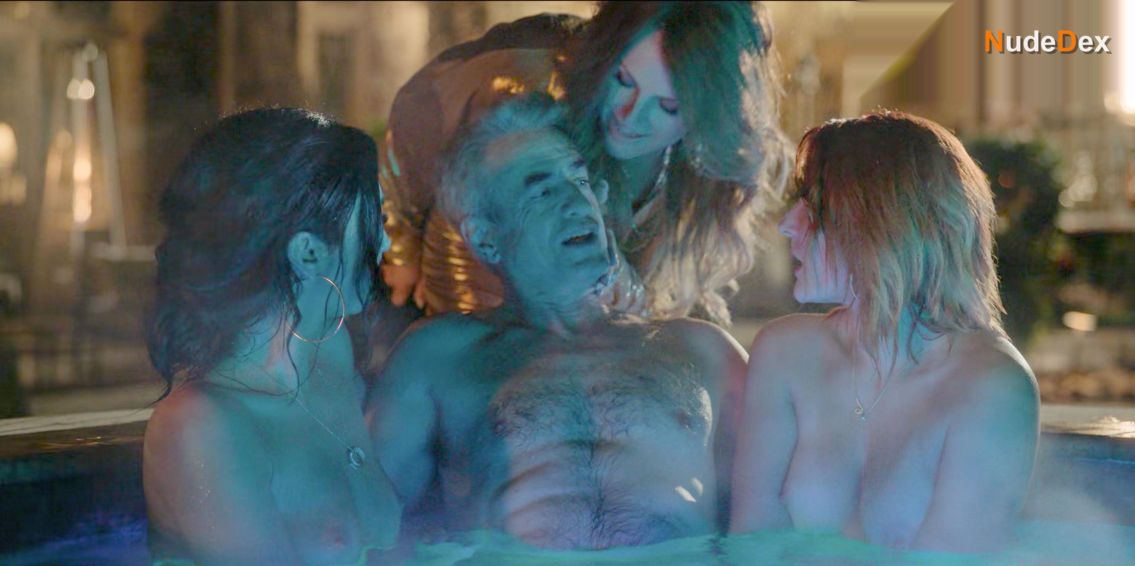 Lauren Farmer in The Hunting Wives, photo 1