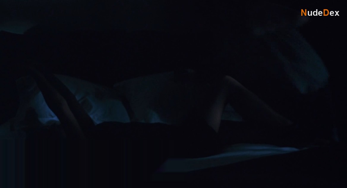 Lauren Hastings in Somewhere, photo 1