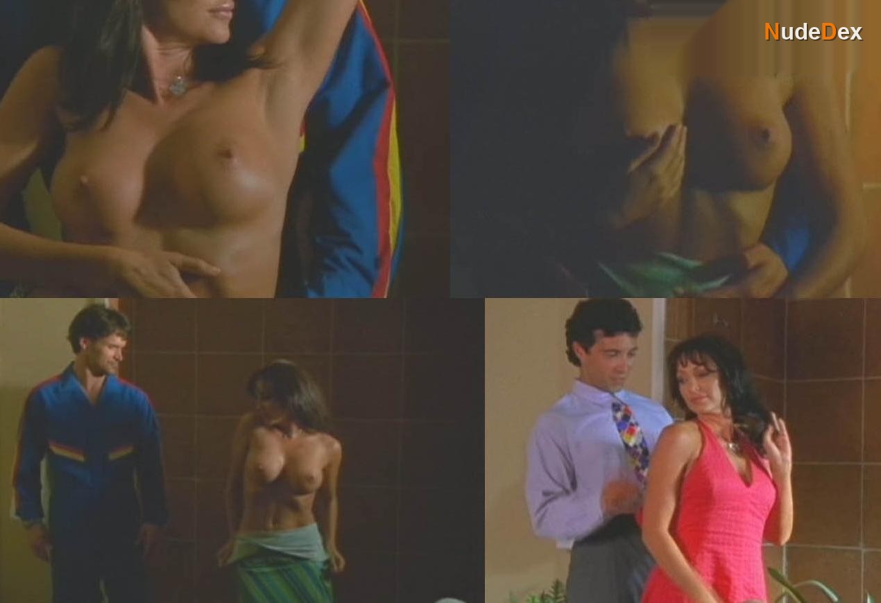 Lauren Hays in Hotel Erotica, photo 4