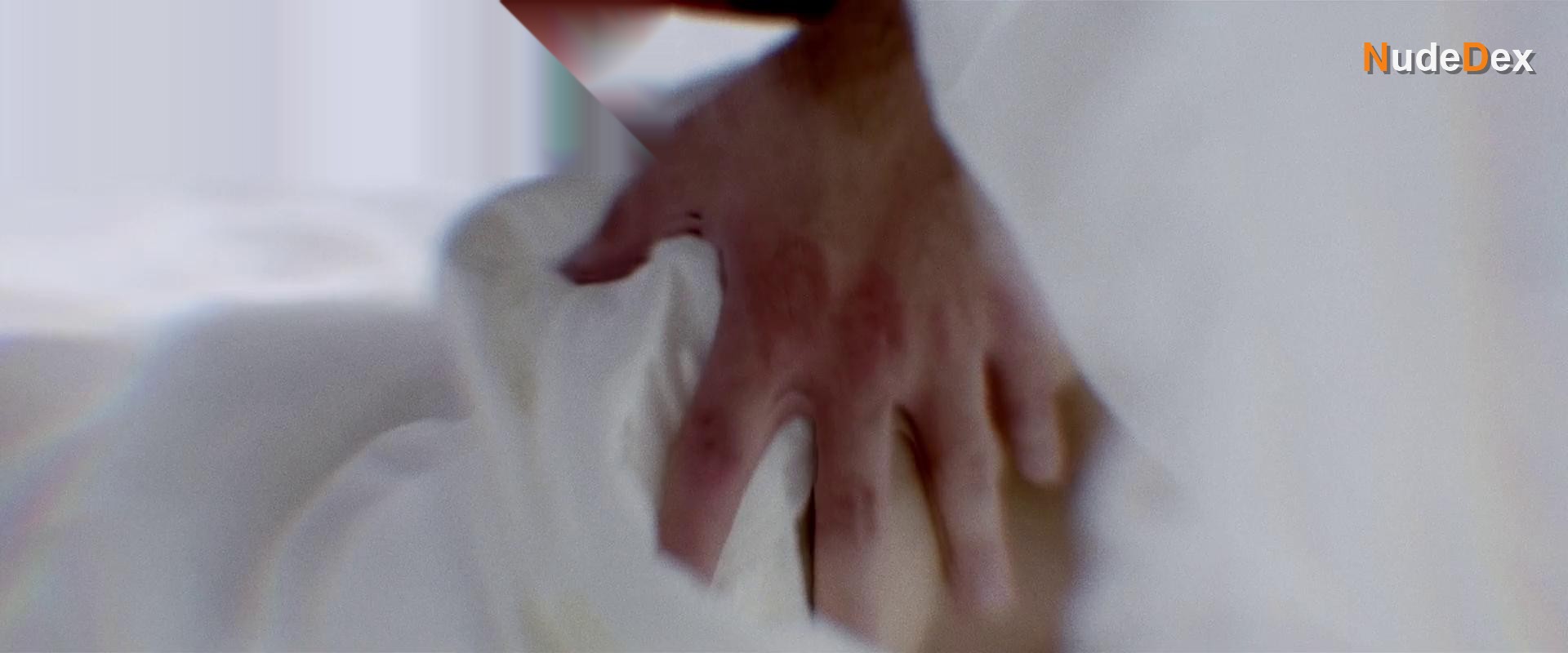 Lauren Lavera in The Fetus, photo 3