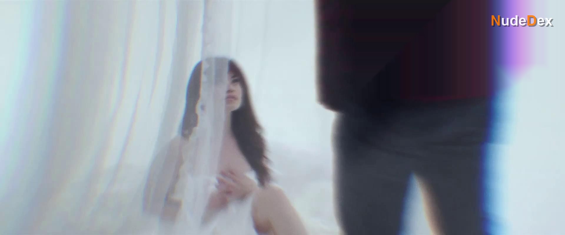 Lauren Lavera in The Fetus, photo 5