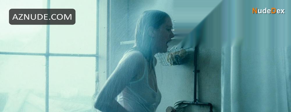 Lauren Lee Smith in Helen, photo 4