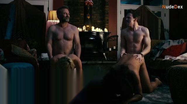 Lauren Lee Smith in How To Plan An Orgy In A Small Town, photo 3