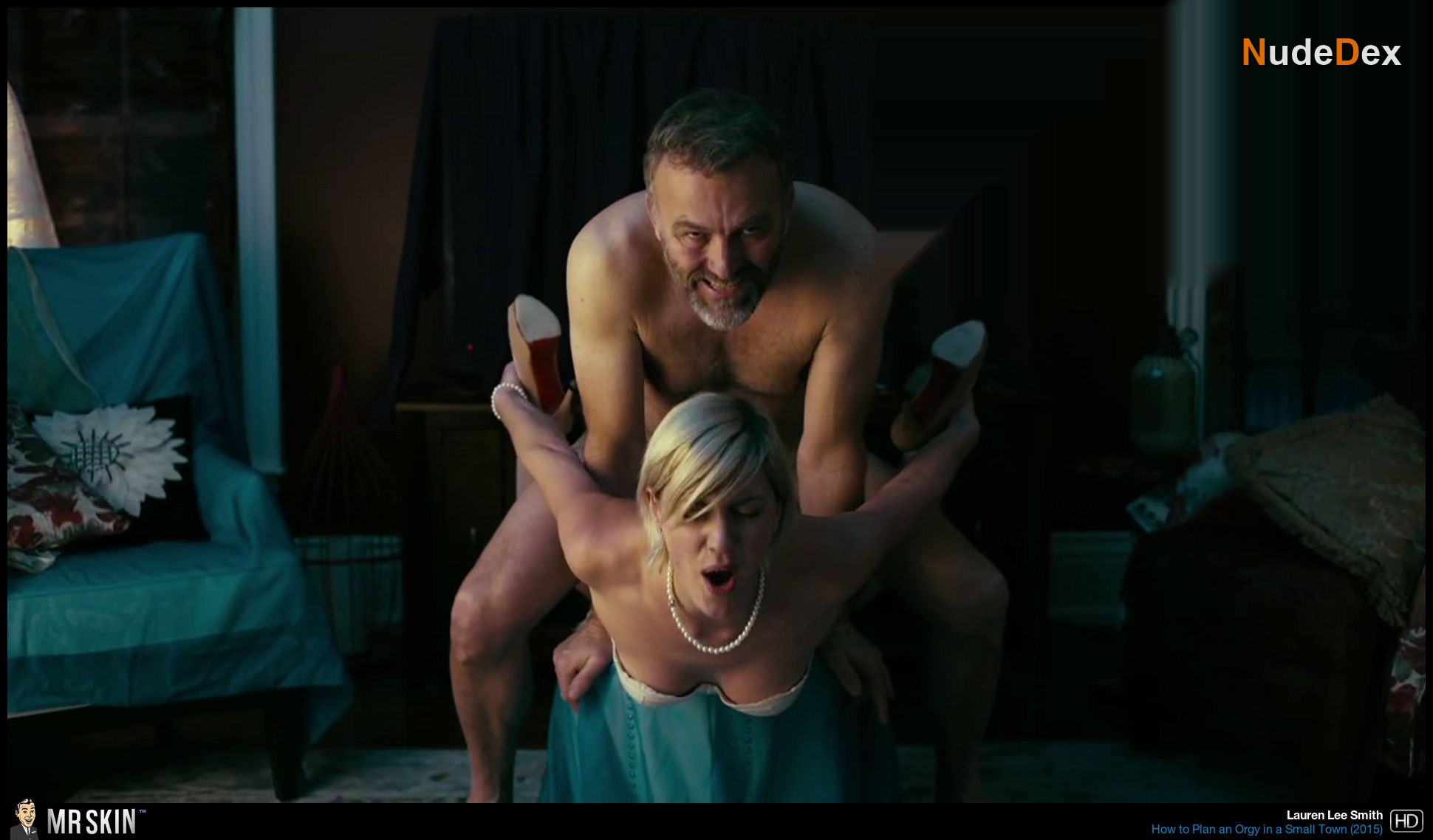 Lauren Lee Smith in How To Plan An Orgy In A Small Town, photo 10