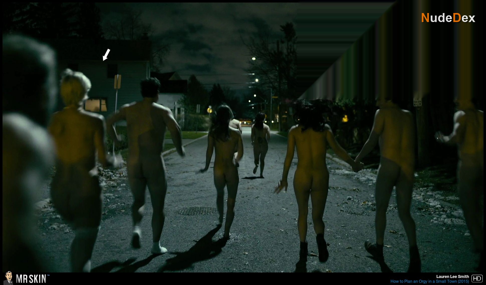 Lauren Lee Smith in How To Plan An Orgy In A Small Town, photo 12