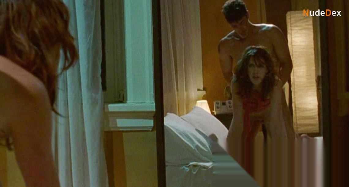 Lauren Lee Smith in Lie With Me, photo 19
