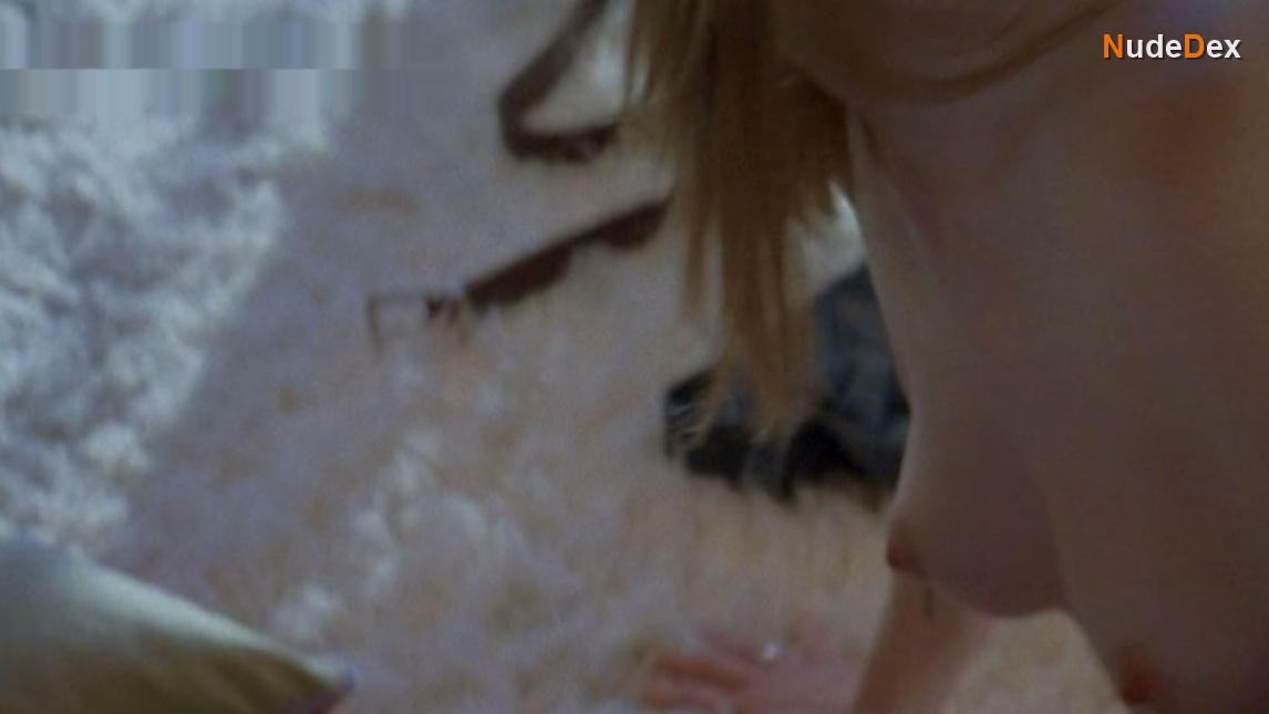 Lauren Lee Smith in Normal, photo 11