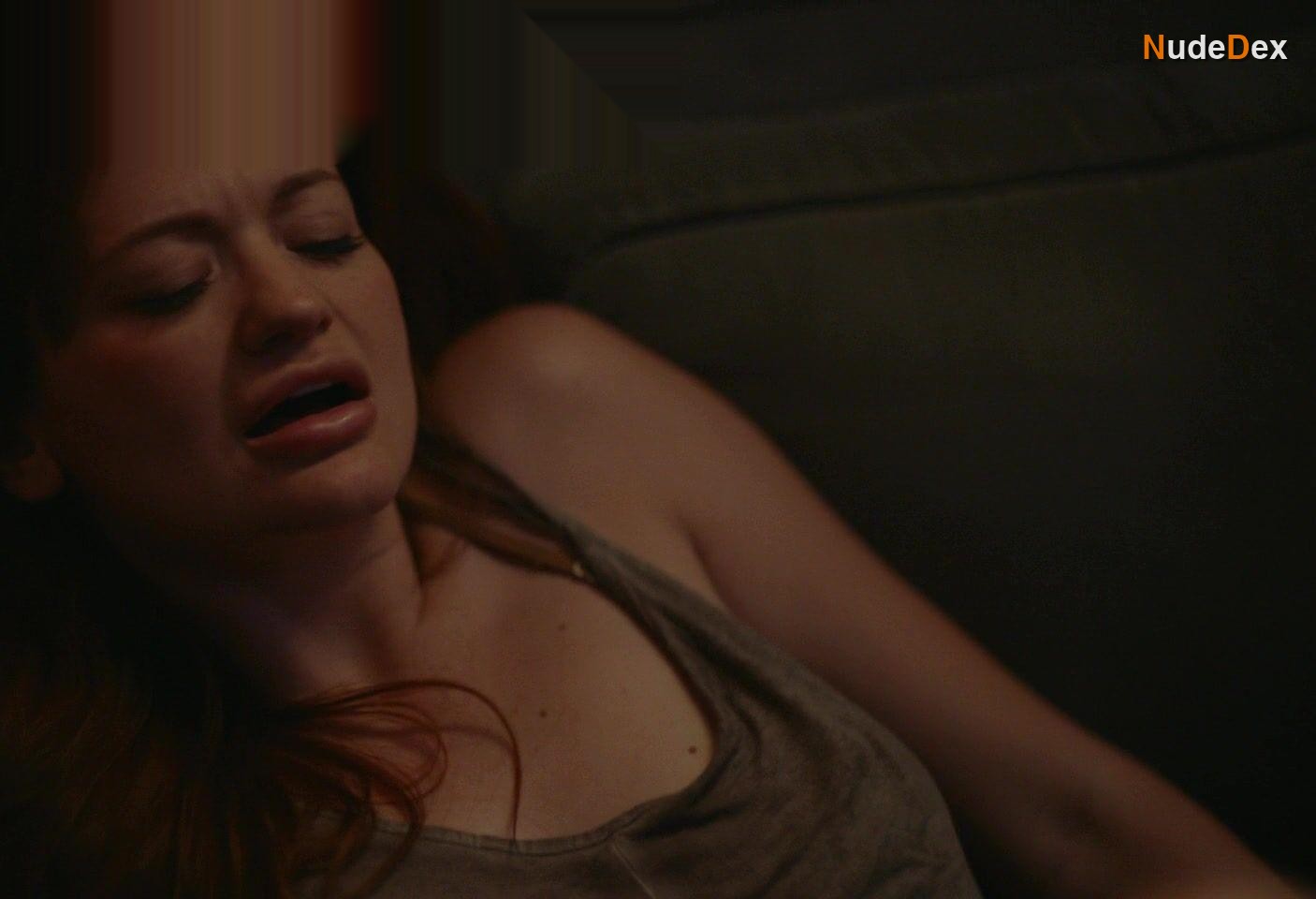 Leah Mckendrick in Scrambled, photo 20