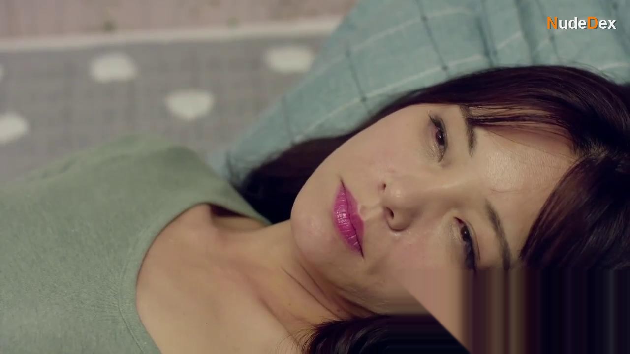Lee Hyun-ji in Mother's Lover, photo 9