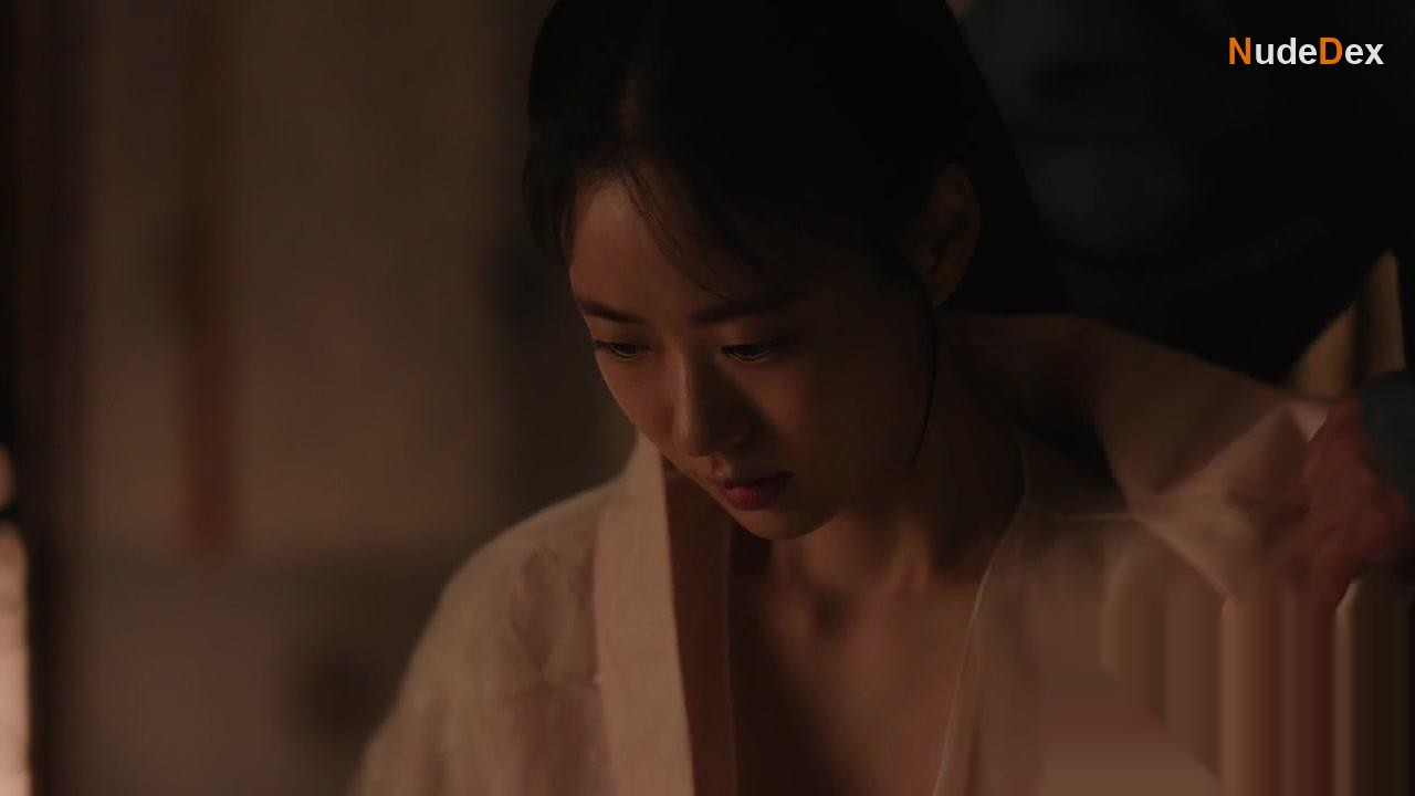 Lee Yi Dam in The Queen Who Crowns, photo 7