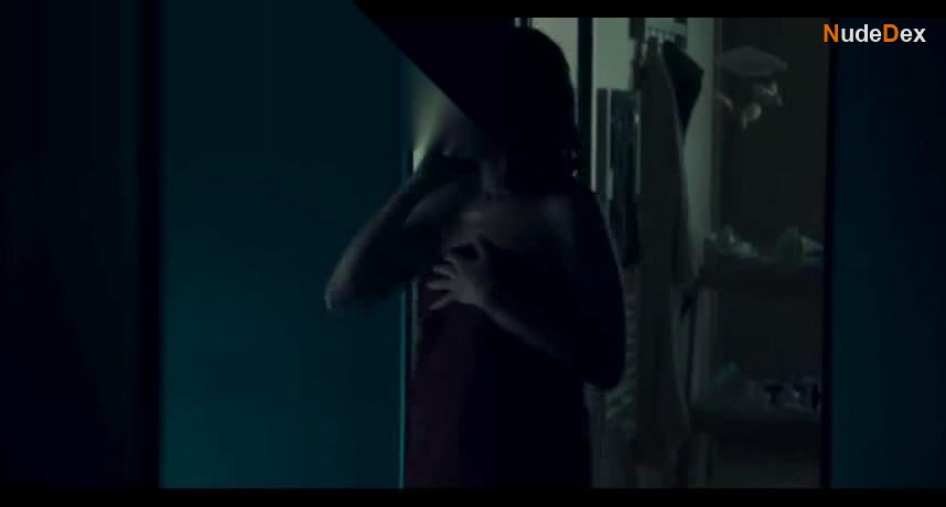 Leila Bekhti in Chanson Douce, photo 1