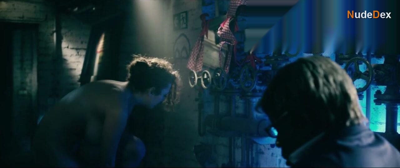 Leila Lowfire in Time Is Up, photo 2