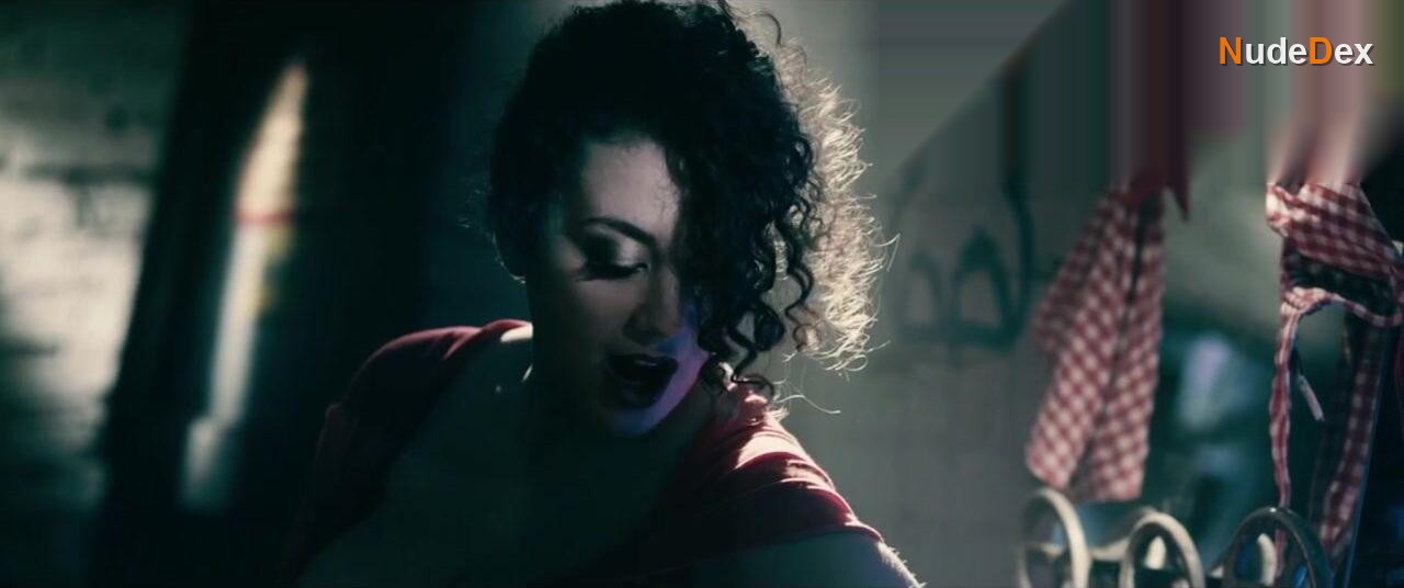 Leila Lowfire in Time Is Up, photo 3
