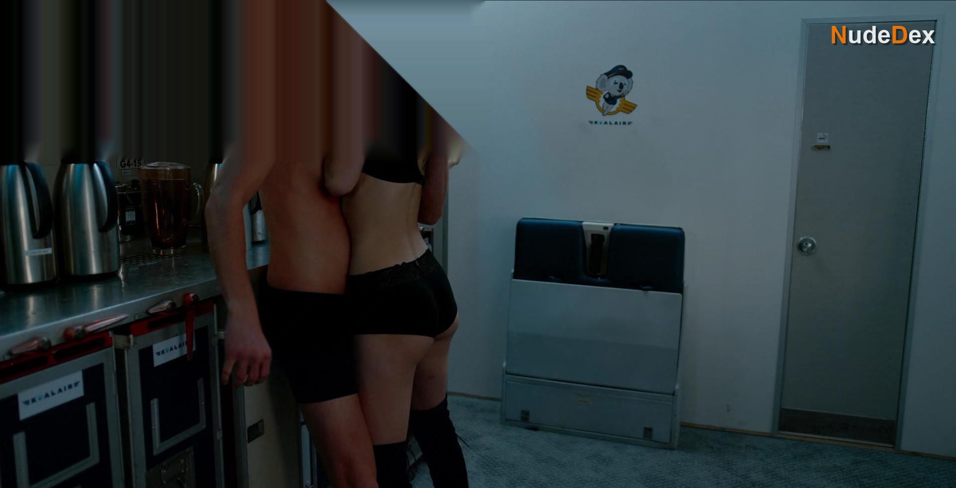 Lele Pons in Airplane Mode, photo 3