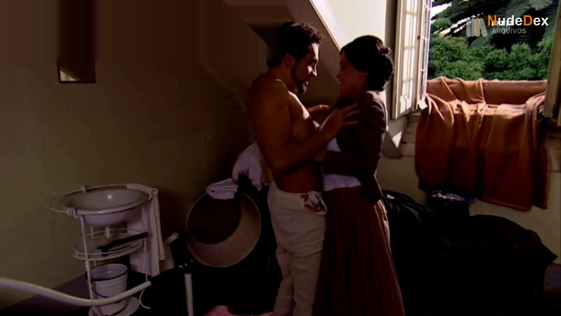 Lena Coelho in O Conde De Abrahnos, photo 13