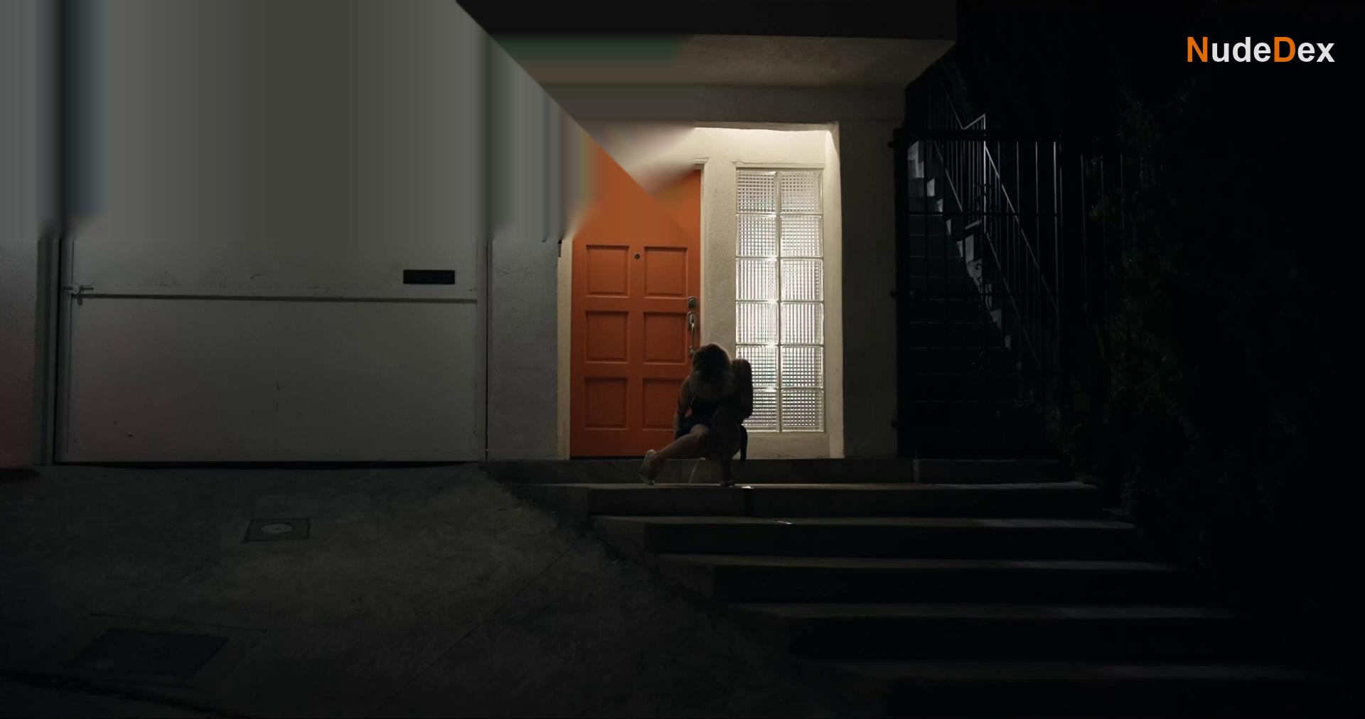 Lena Gora in Roving Woman, photo 18