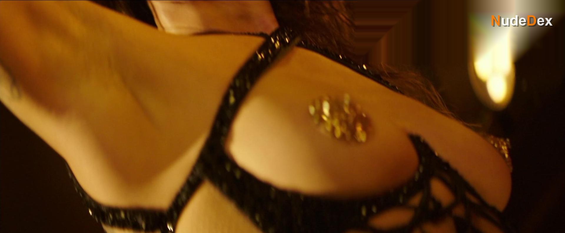 Lena Headey in 9 Bullets, photo 6