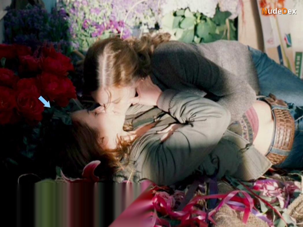 Lena Headey in Imagine Me You, photo 3