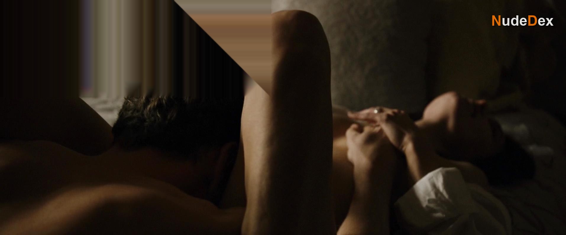 Lena Headey in Zipper, photo 2