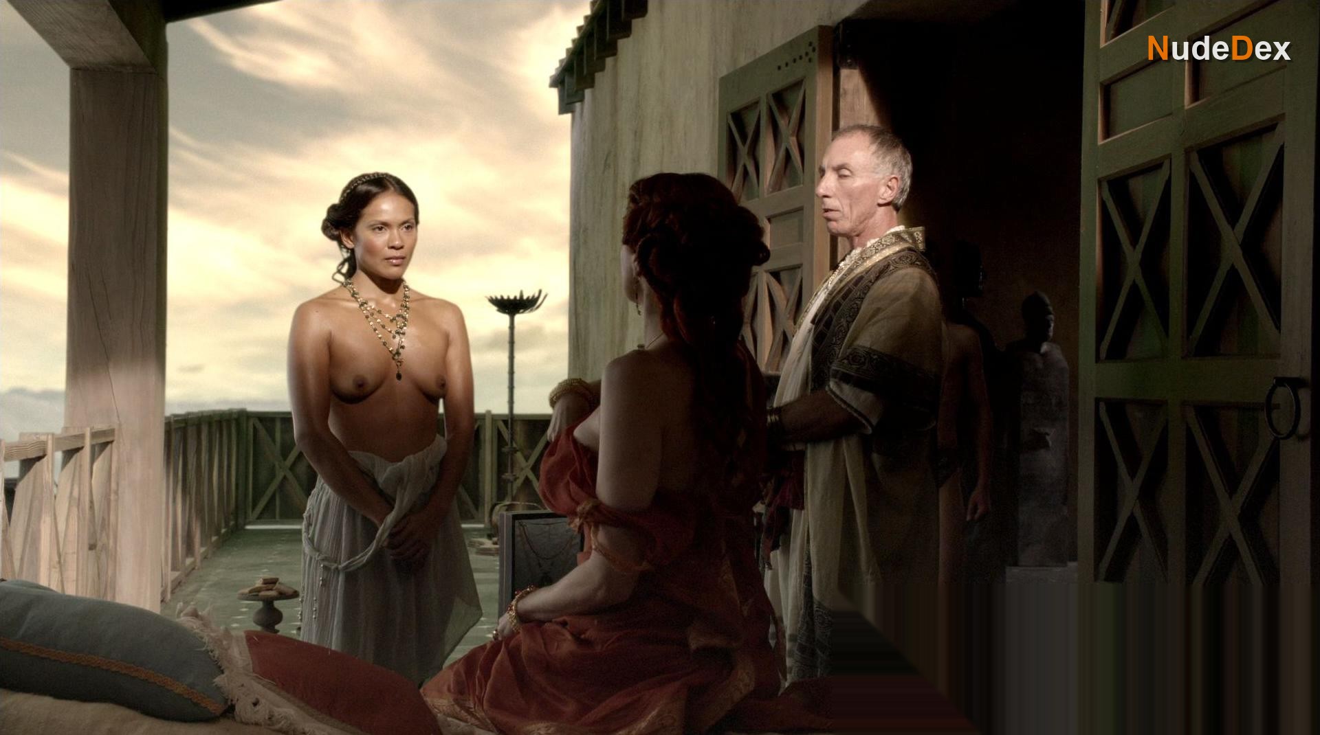 Lesley-ann Brandt in Spartacus, photo 18