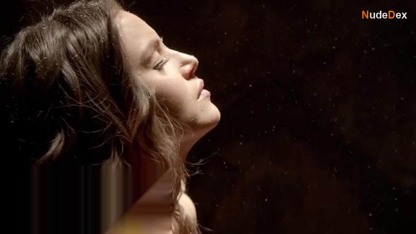 Leslie-ann Huff in The Vampire Diaries, photo 8