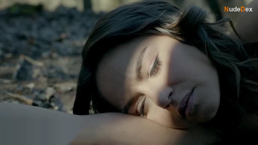 Leslie-ann Huff in The Vampire Diaries, photo 9