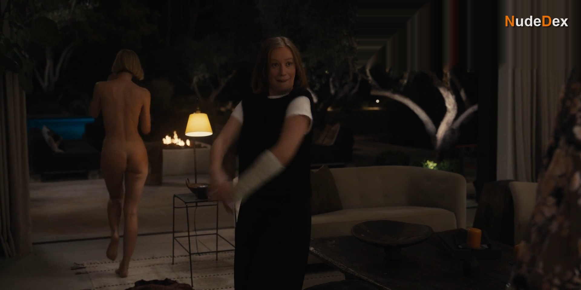 Leslie Bibb in Hacks, photo 2