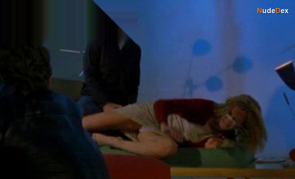 Leslie Bibb in The Young Unknowns, photo 2