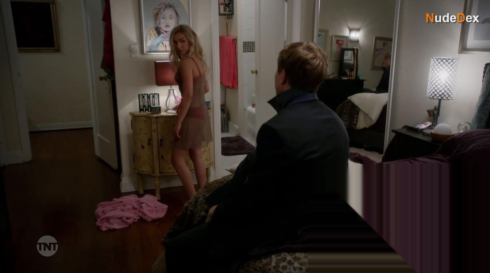 Lexi Ainsworth in Major Crimes, photo 3
