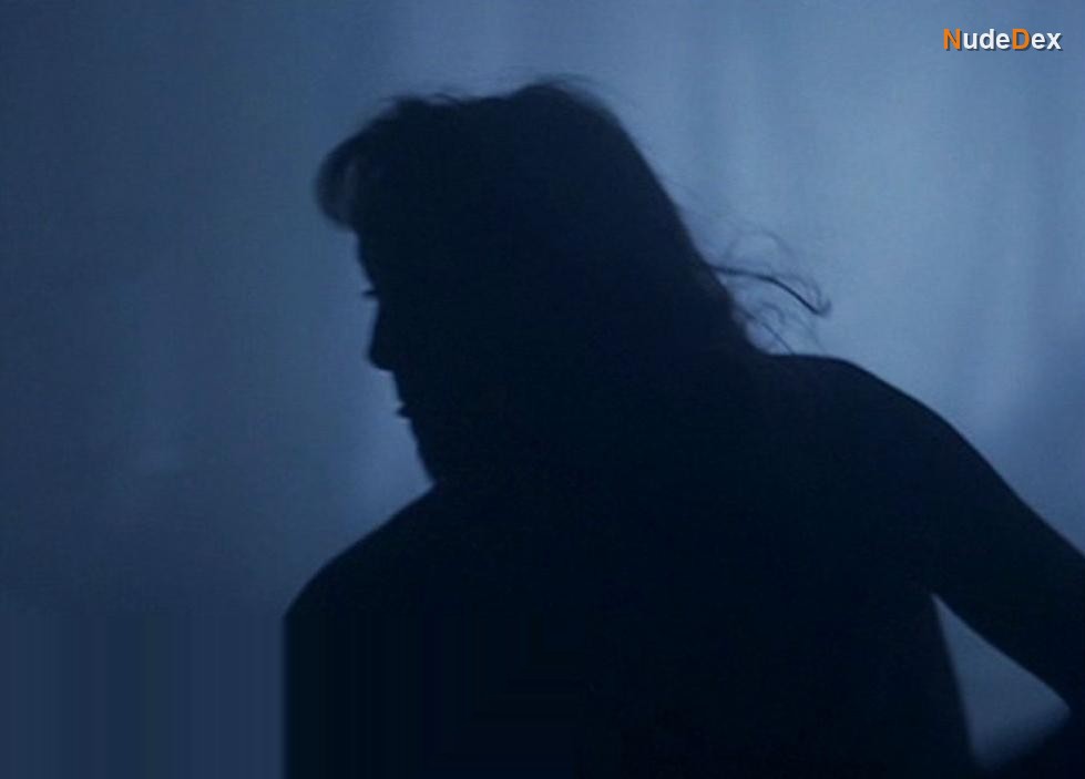 Lia Williams in Shot Through The Heart, photo 9