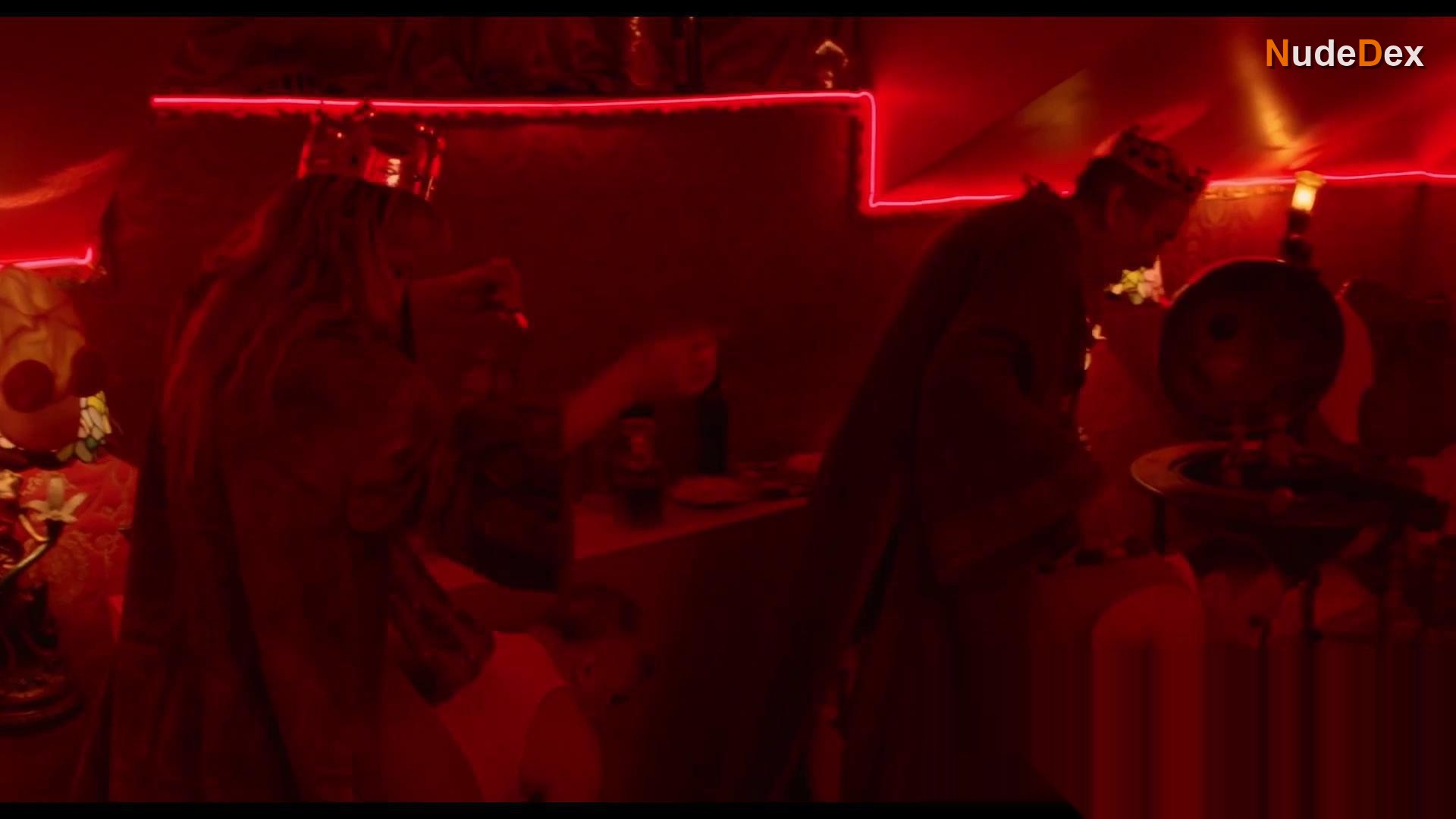 Lidija Kordic in Working Class Goes To Hell, photo 9