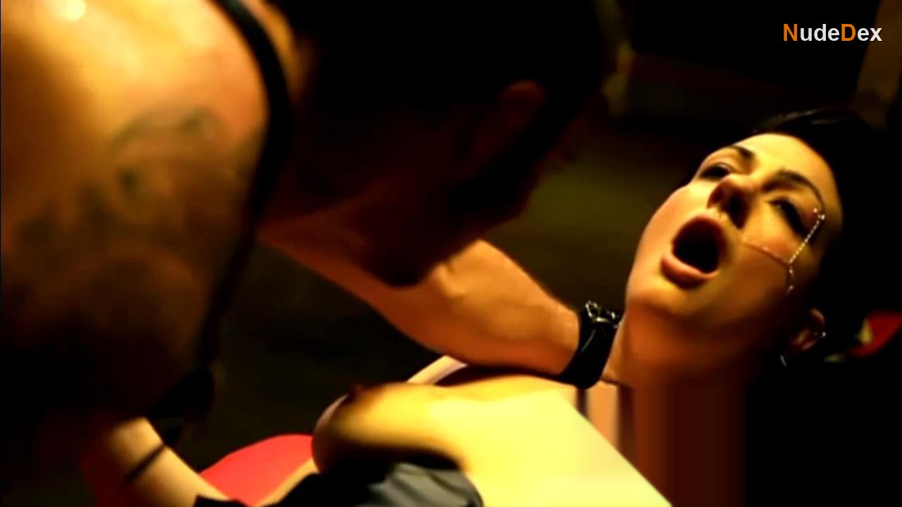 Lili Harlow in Mommy Is Coming, photo 38