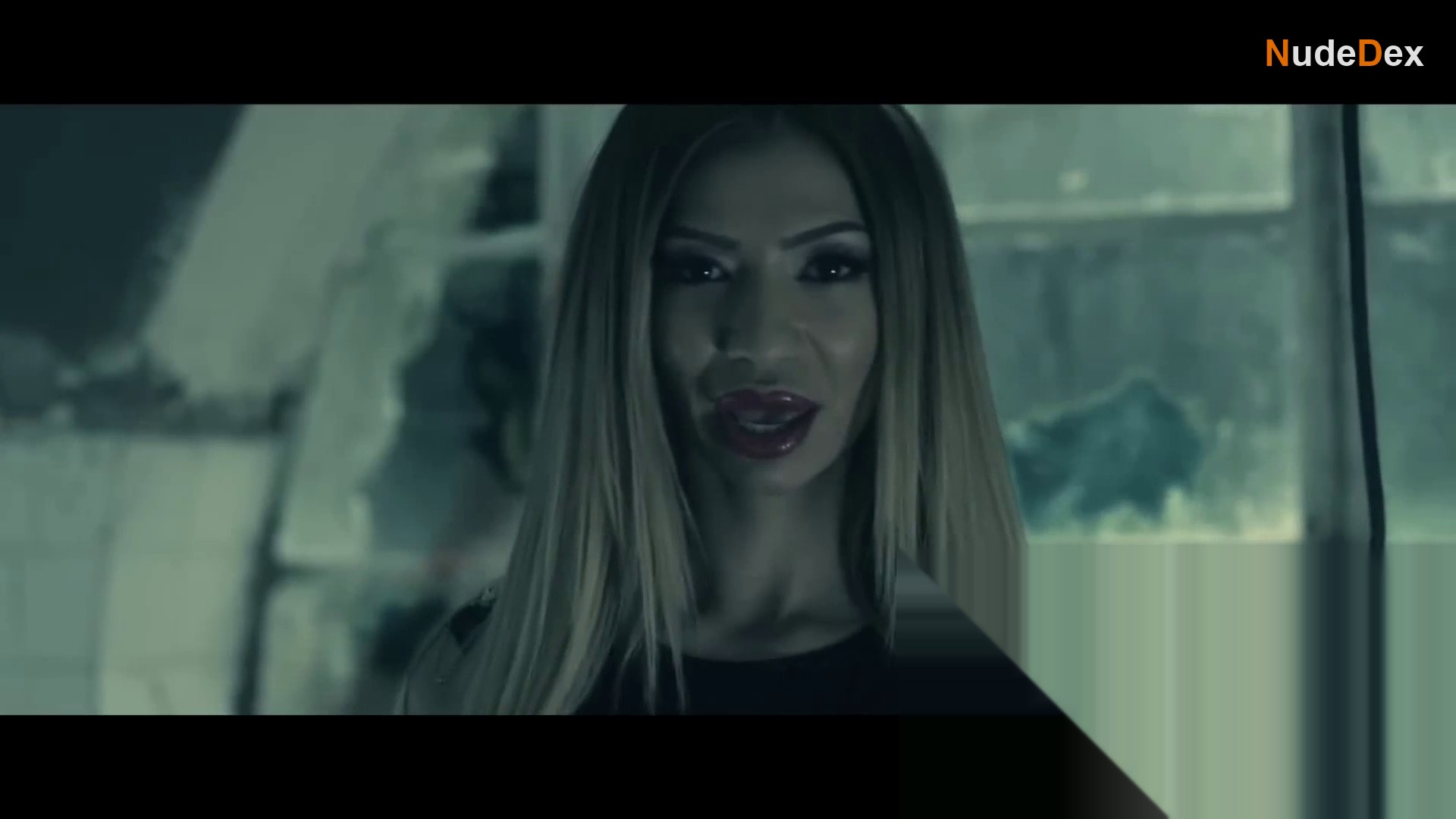 Liliya Stefanova in Slavi Trifonov Ku Ku Band, photo 2