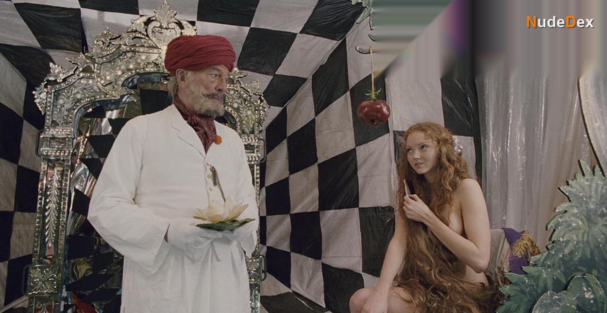 Lily Cole in The Imaginarium Of Doctor Parnassus, photo 5