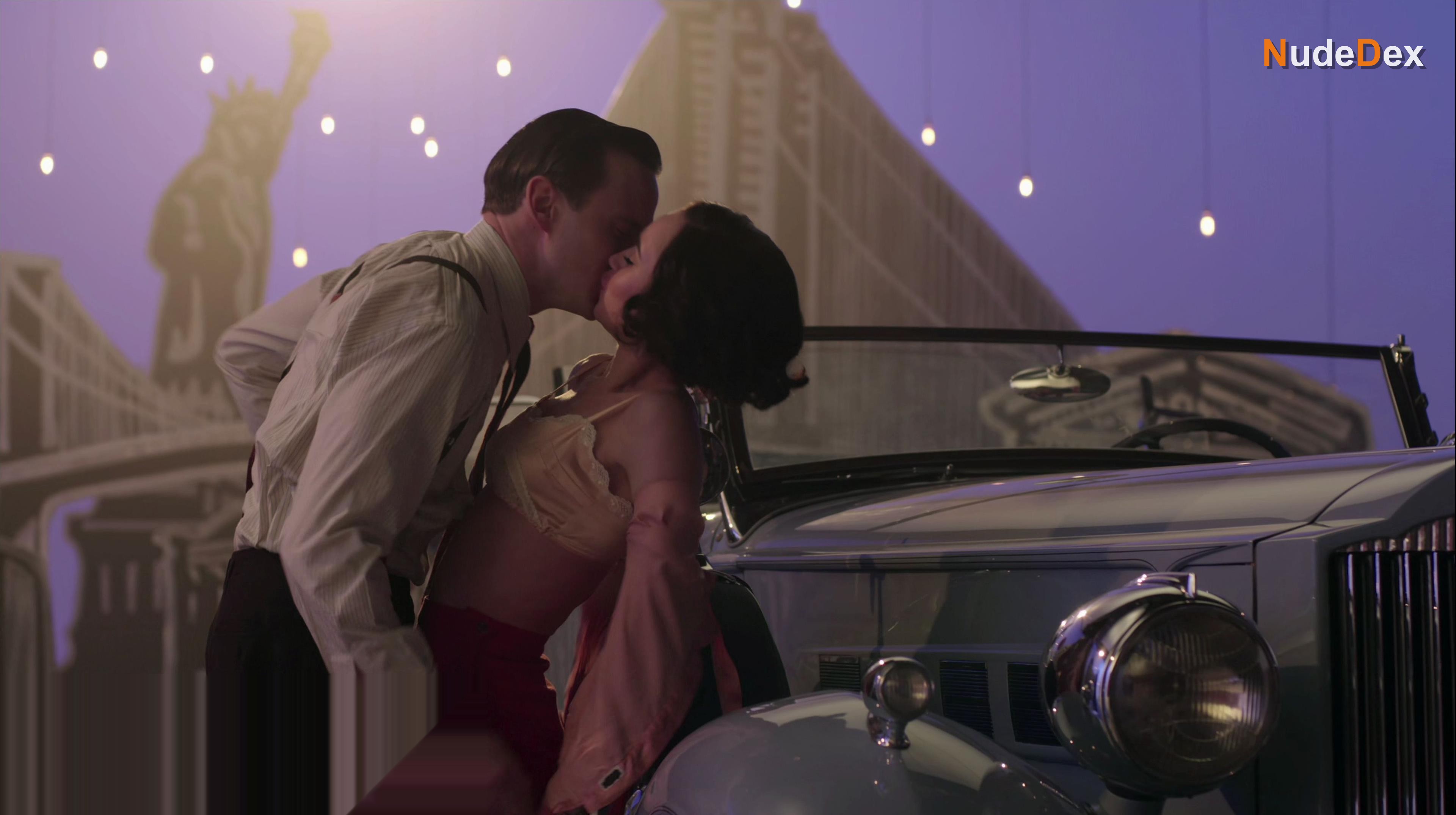 Lily Collins in The Last Tycoon, photo 3