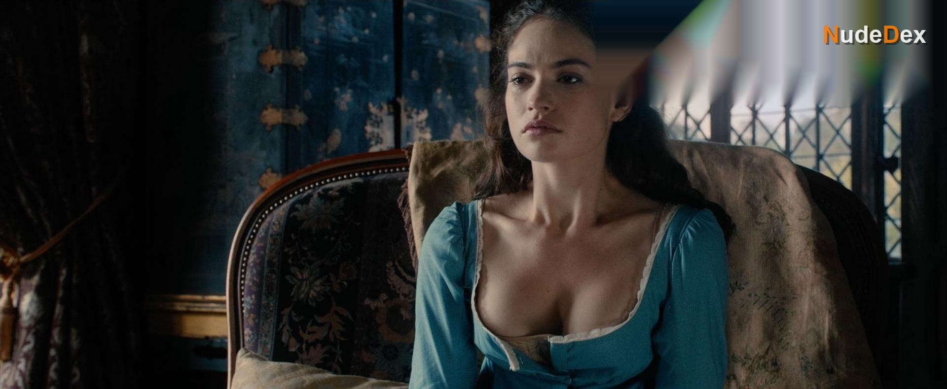 Lily James in Pride And Prejudice And Zombies, photo 1