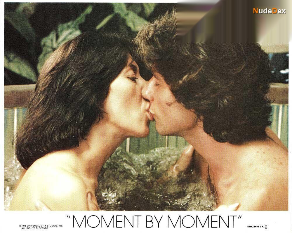 Lily Tomlin in Moment By Moment, photo 1