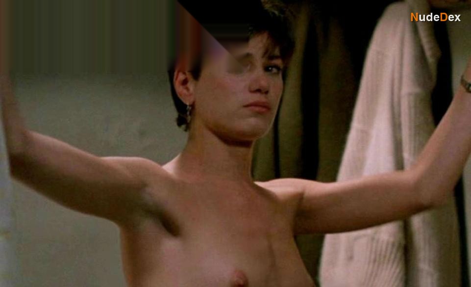 Linda Fiorentino in Gotcha, photo 11