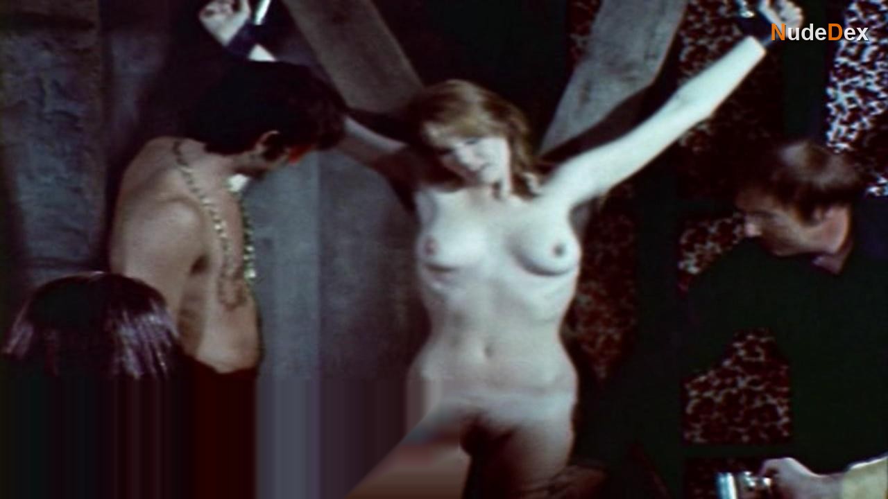 Linda Marie in Terror At Orgy Castle, photo 8