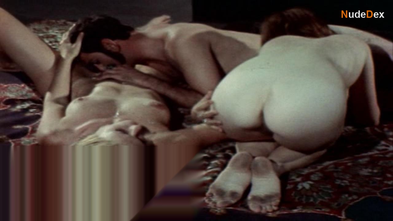 Linda Marie in Terror At Orgy Castle, photo 21