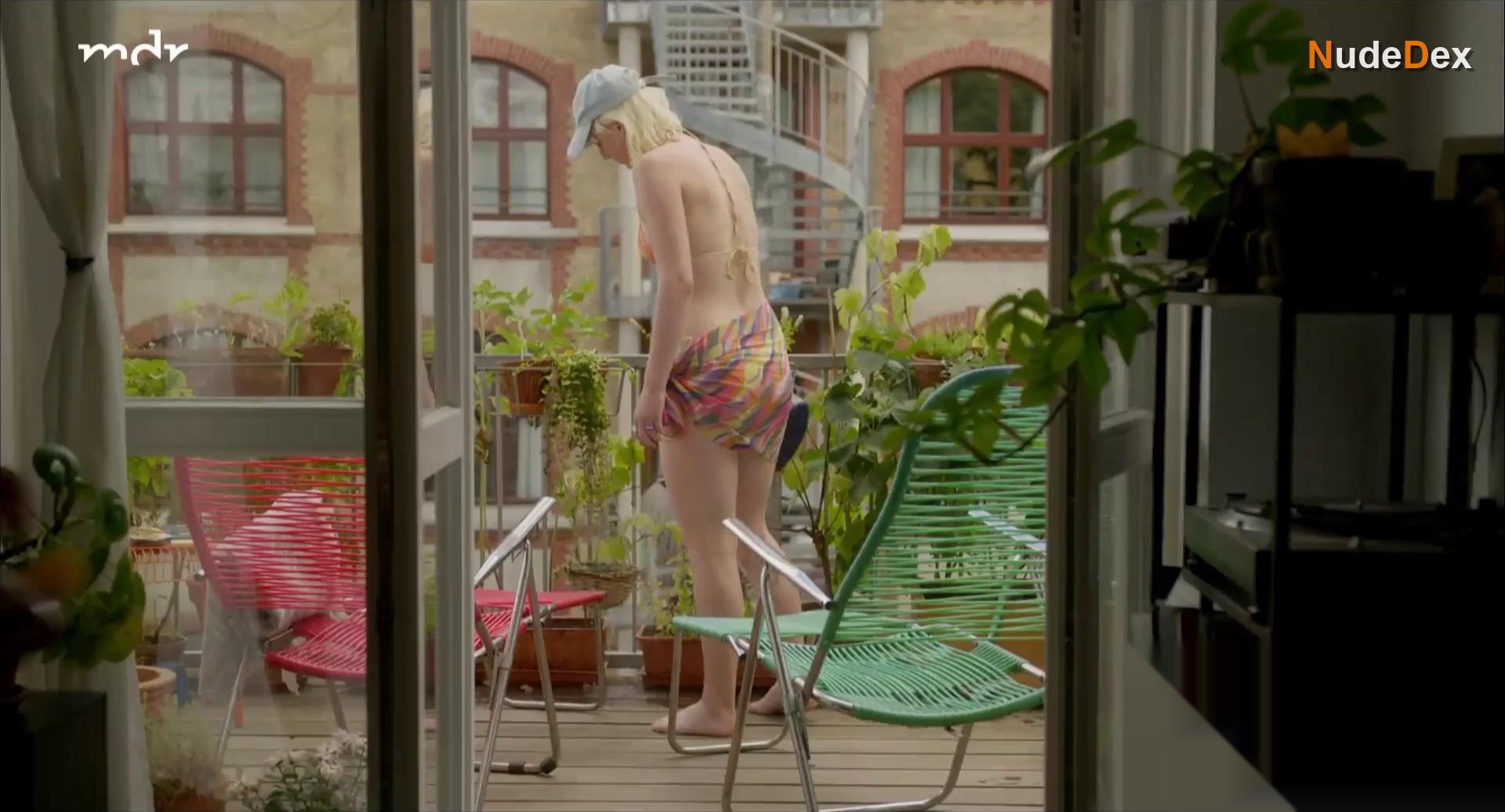 Linda Rohrer in Urlaubsversuche, photo 4