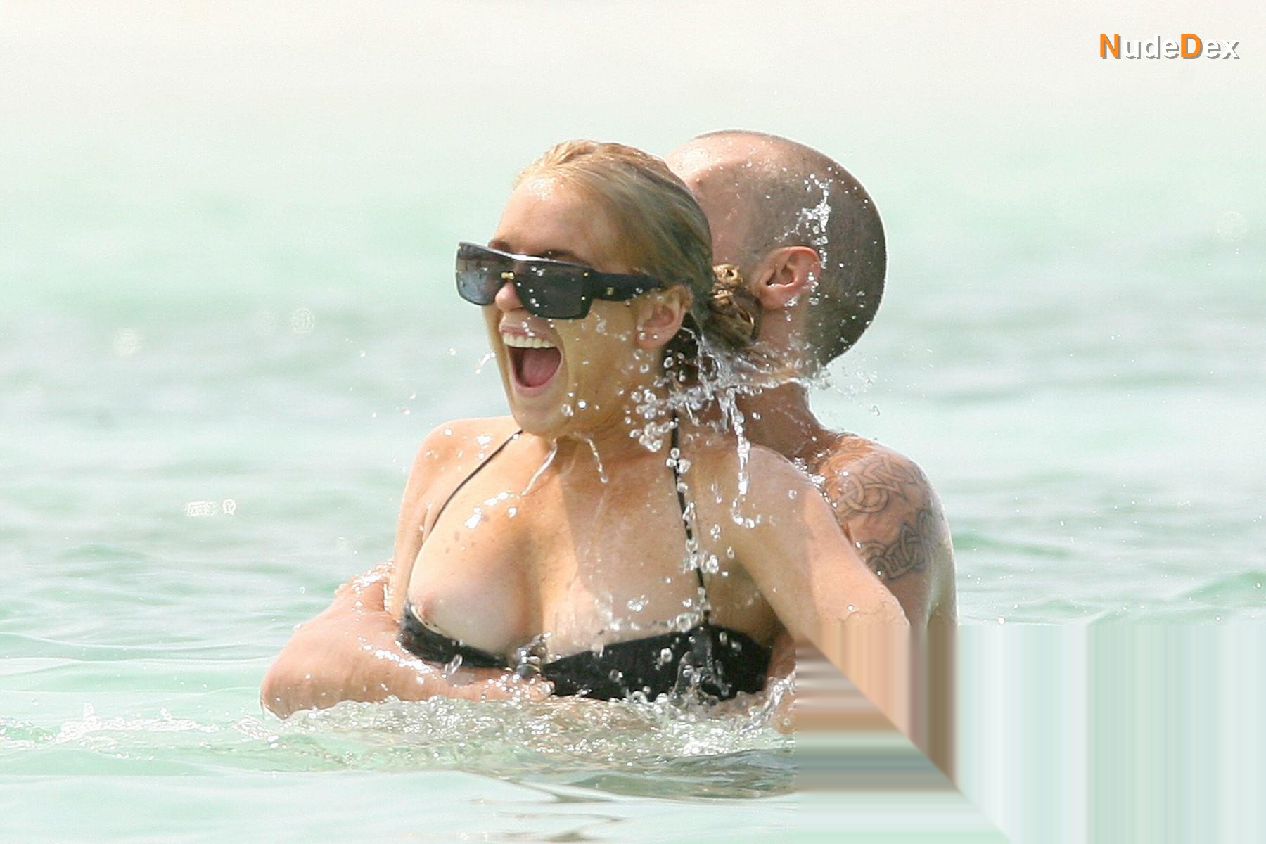 Lindsay Lohan in Beach Babes, photo 23