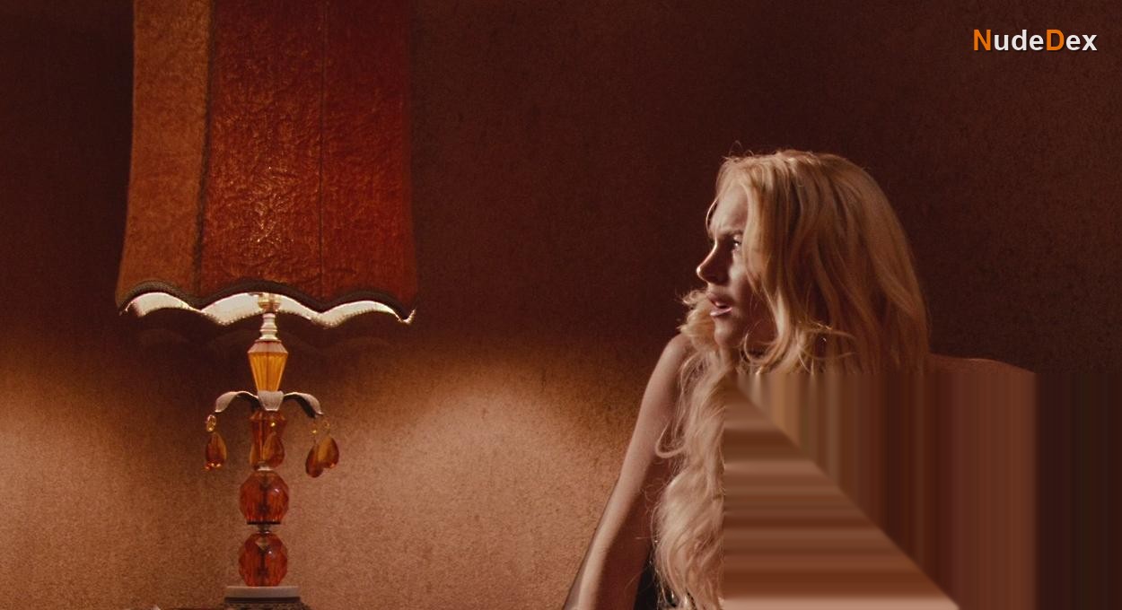 Lindsay Lohan in Machete, photo 5