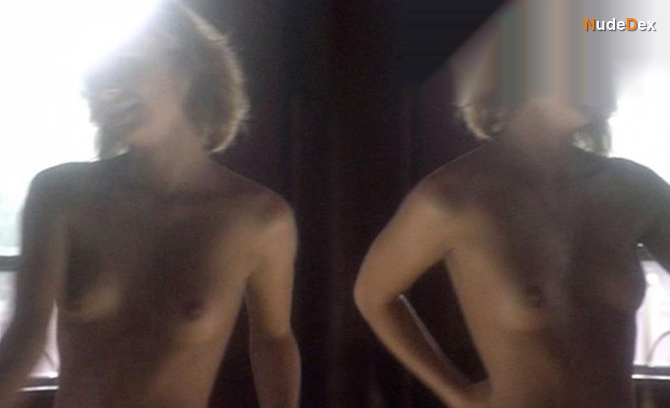 Lindsay Maxwell in Deep Evil, photo 4