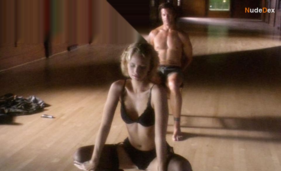 Lindsay Maxwell in Deep Evil, photo 5