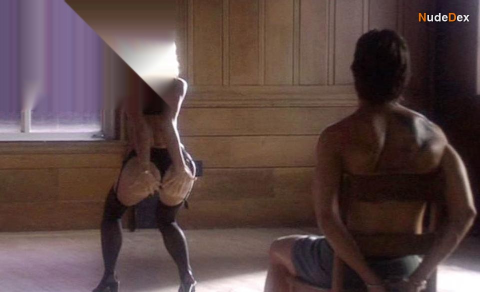 Lindsay Maxwell in Deep Evil, photo 8