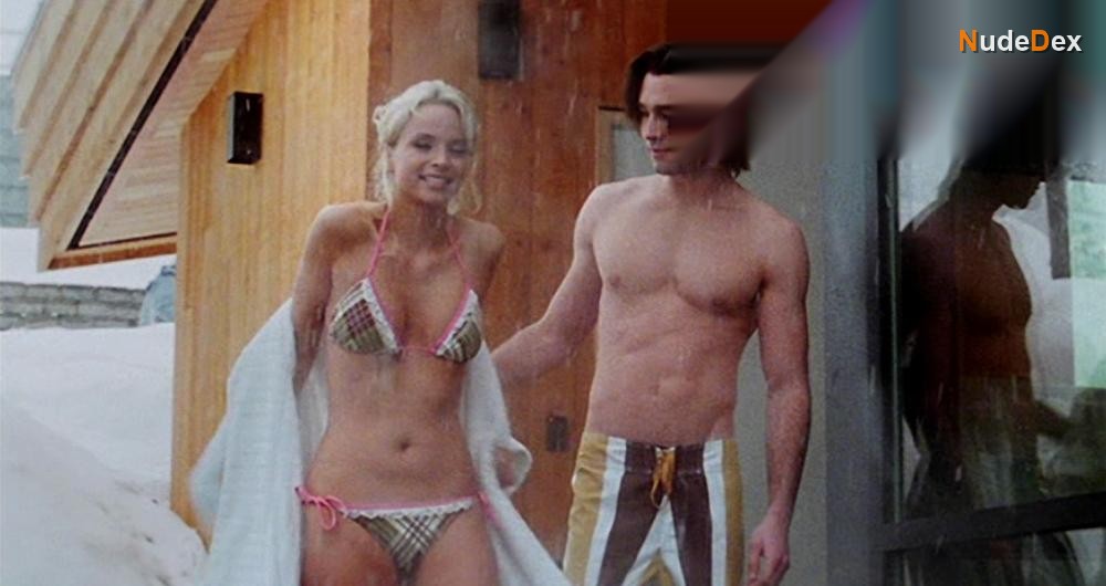 Lindsay Maxwell in Revenge Of The Boarding School Dropouts, photo 13