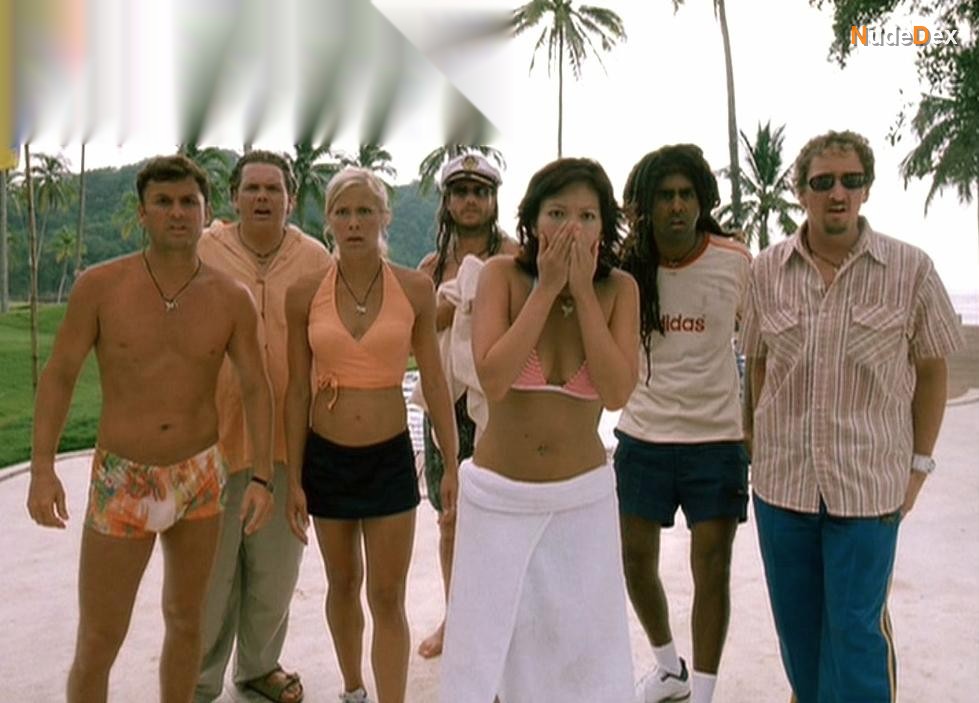 Lindsay Price in Club Dread, photo 3